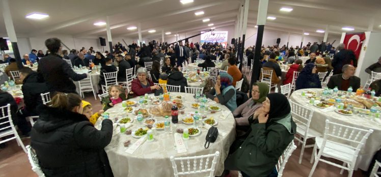 Oğuz Kurum’dan Havsa Onur Yemek Fabrikası’nda dev iftar sofrası