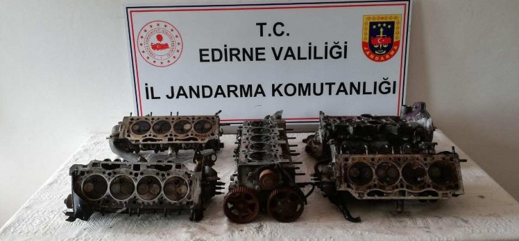 Edirne’de kaçak oto parçası ele geçirildi