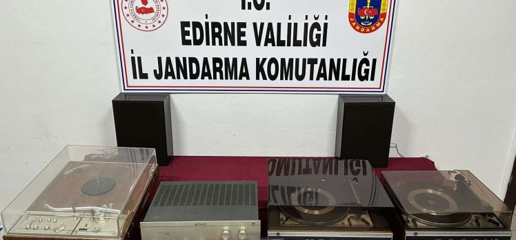 Jandarma kaçakçılara göz açtırmıyor