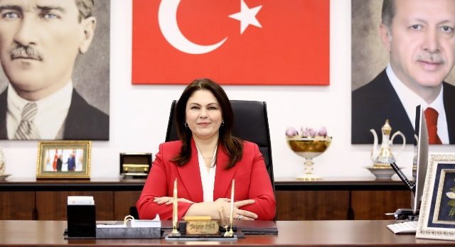 İba: “12 Eylül tarihe kara bir leke olarak geçmiştir!”