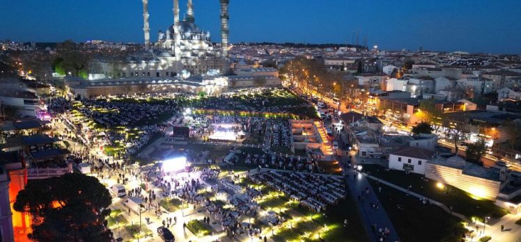 Selimiye Cami’nin gölgesinde ‘Edirne Sofrası’ kuruldu