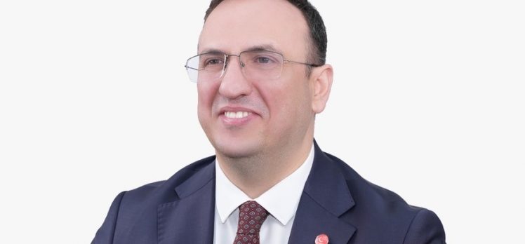 Tekin: “Bu vatan bize şehit ve gazilerimizin emanetidir”